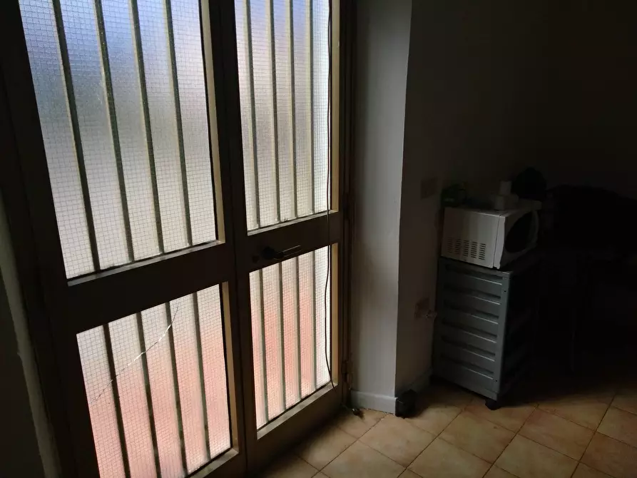 Immagine 5 di Attività commerciale in affitto  in Via Emilia a Pisa