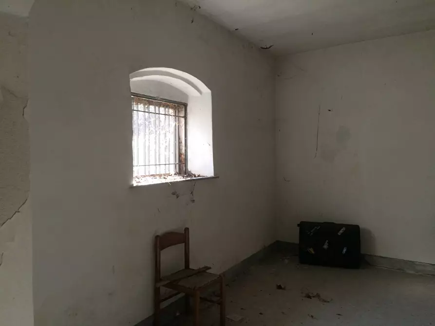 Immagine 8 di Attività commerciale in affitto  in Via Carlo Cattaneo a Pisa