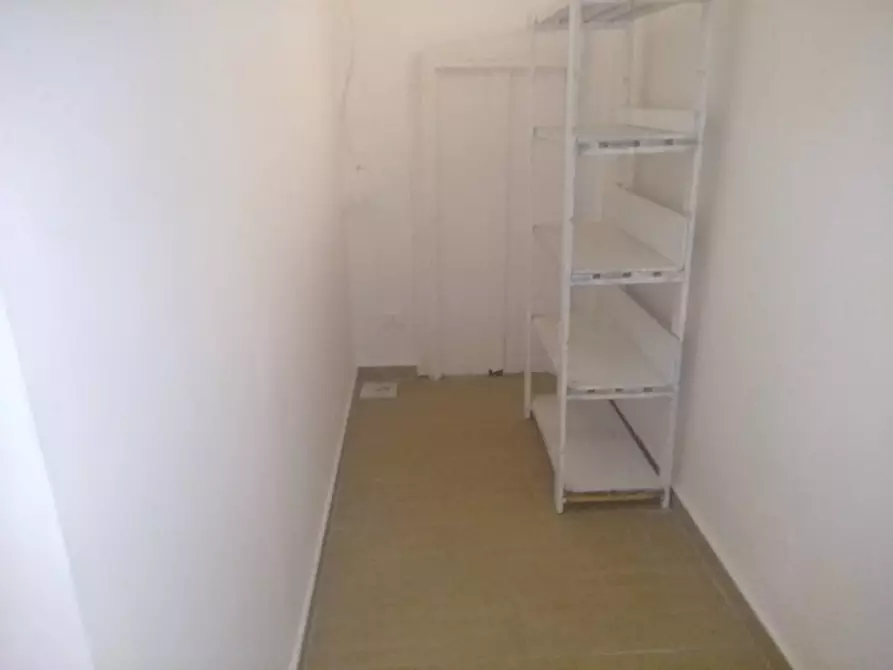 Immagine 3 di Attività commerciale in affitto  in Via Borgo Stretto a Pisa