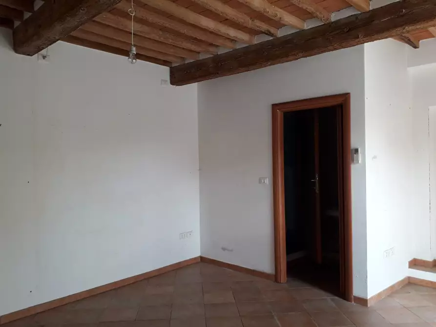 Immagine 4 di Ufficio in affitto  in toscoromangnola 1442 a Cascina