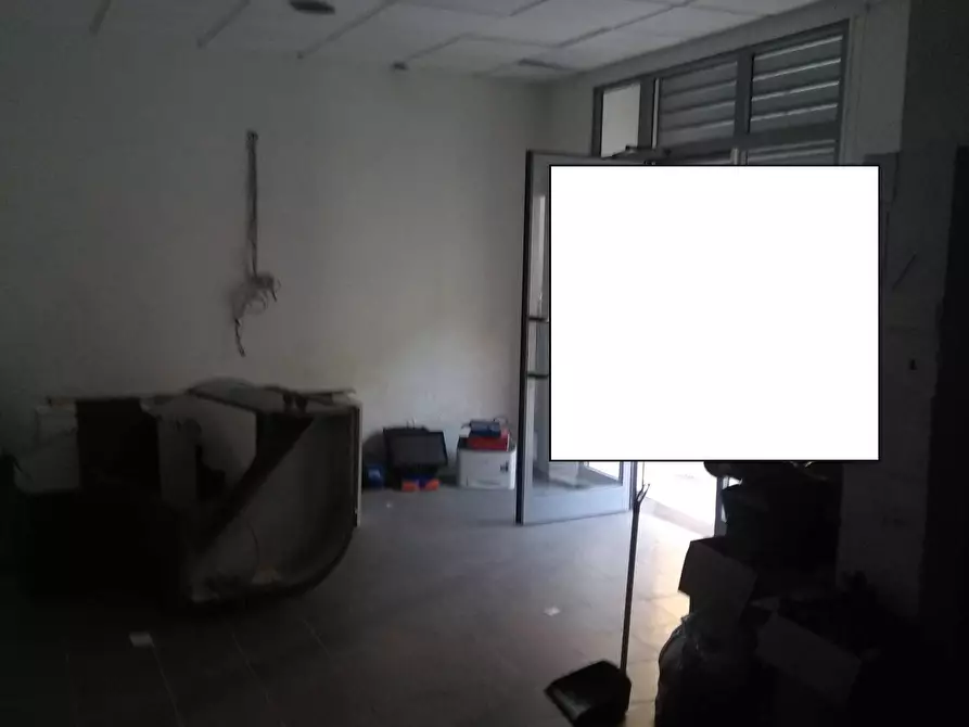 Immagine 11 di Attività commerciale in affitto  in Via delle Navi a Livorno