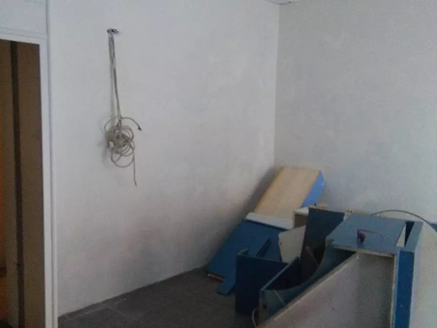 Immagine 4 di Attività commerciale in affitto  in Via delle Navi a Livorno