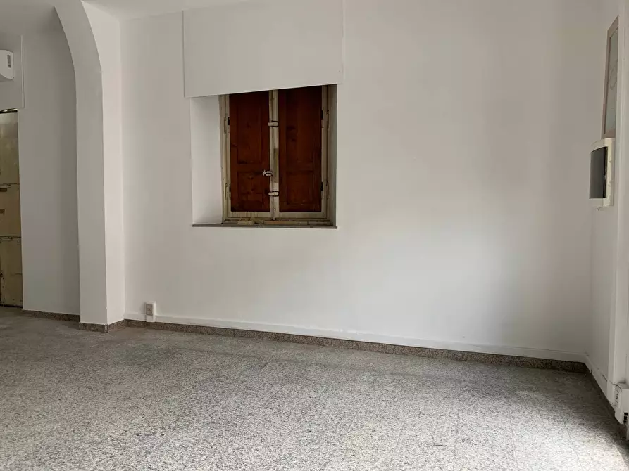 Immagine 3 di Attività commerciale in affitto  in via bandettini a Lucca