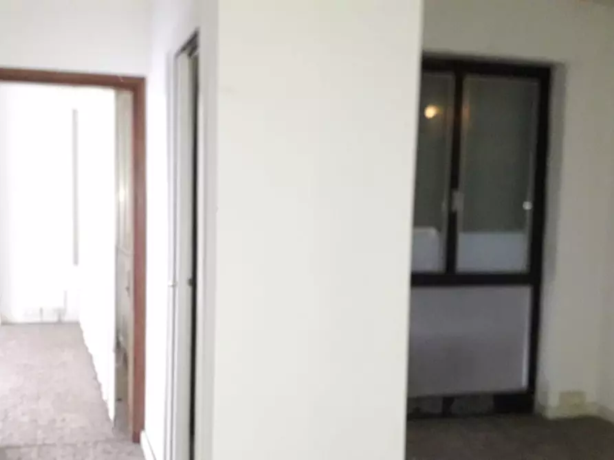 Immagine 6 di Ufficio in affitto  in via ugo la malfa a Cascina