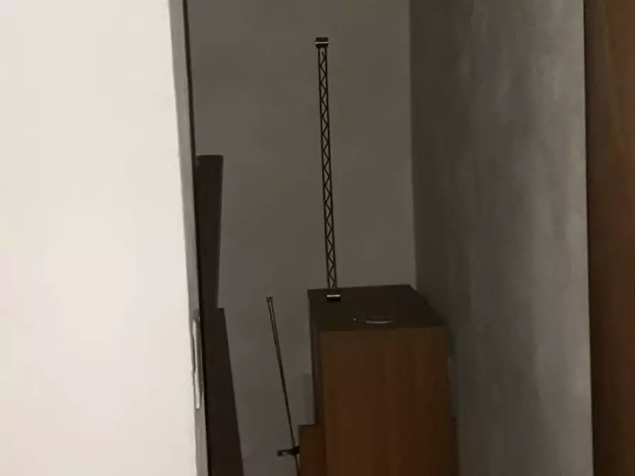 Immagine 15 di Ufficio in affitto  in via ugo la malfa a Cascina