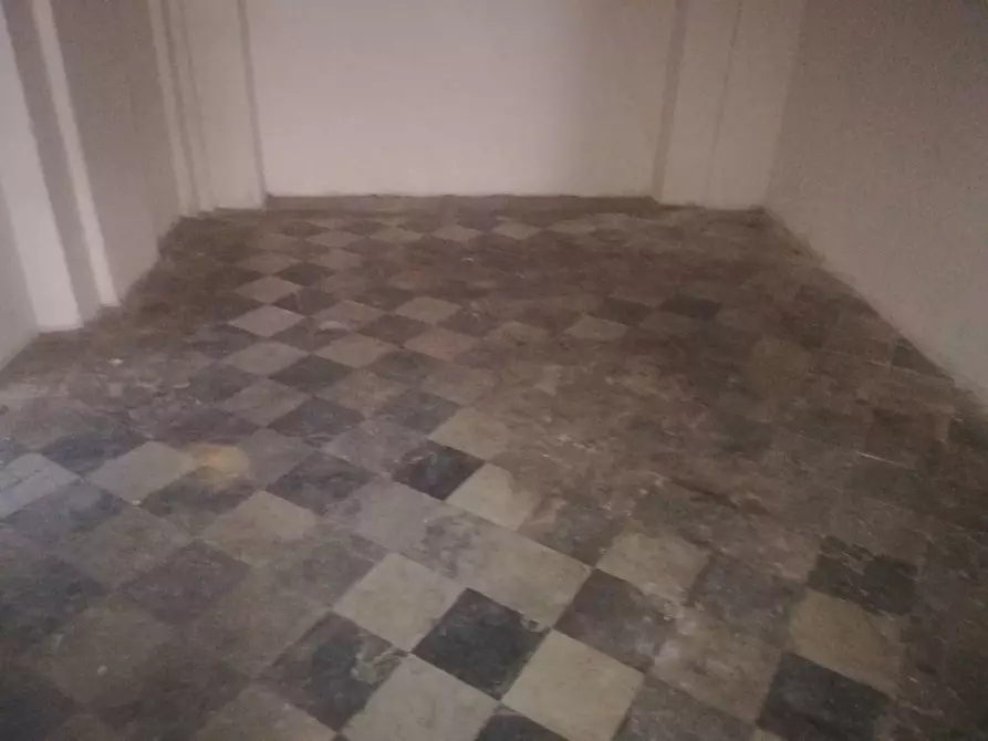 Immagine 6 di Attività commerciale in affitto  in Via Cosimo Del Fante 12 a Livorno