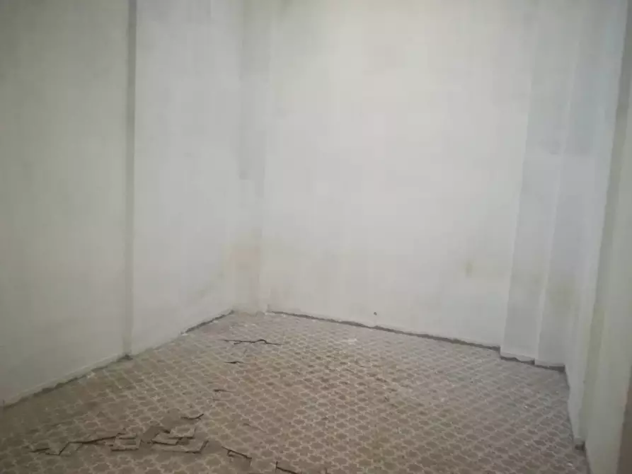 Immagine 8 di Attività commerciale in affitto  in Via Cosimo Del Fante 12 a Livorno