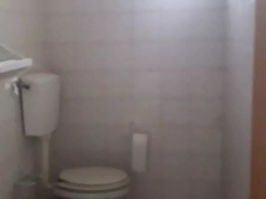 Immagine 11 di Ufficio in affitto  in tosco romagnola 203 a Cascina