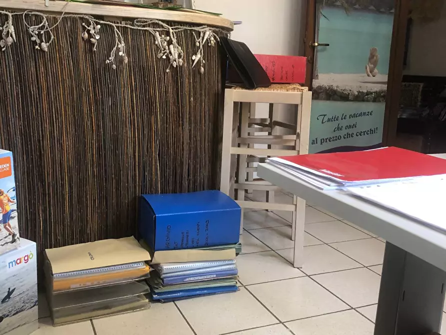 Immagine 2 di Ufficio in affitto  in Via Di Vittorio a Altopascio