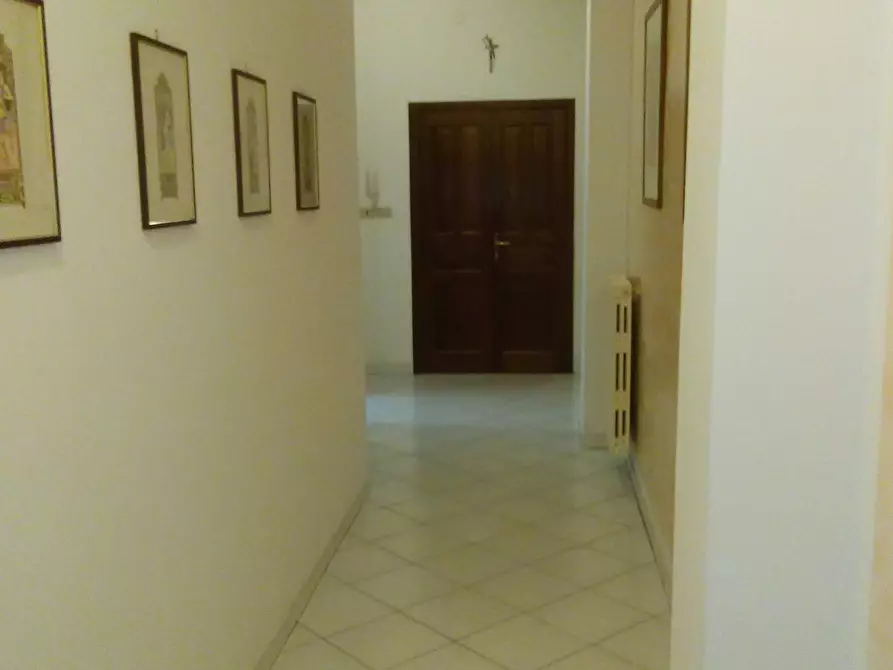 Immagine 4 di Ufficio in affitto  in Via grande 173 a Livorno