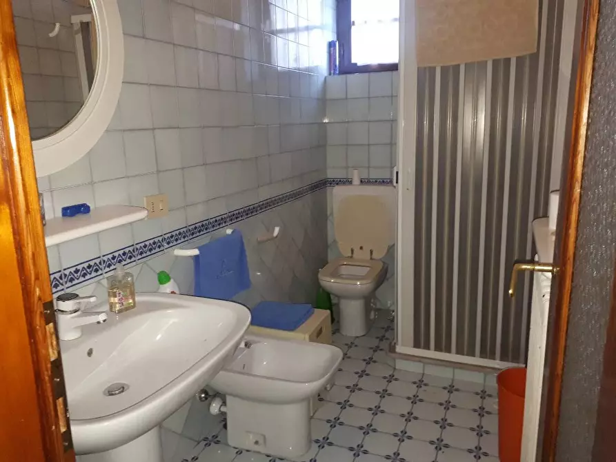 Immagine 11 di Casa indipendente in affitto  in Via Sercambi 33 a Lucca