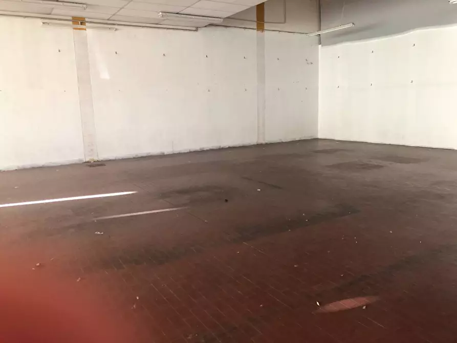 Immagine 4 di Attività commerciale in affitto  in Via Barcaioli a Altopascio
