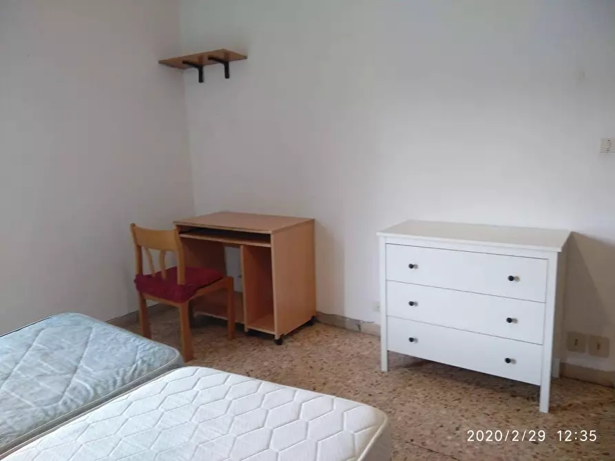 Immagine 4 di Camera in affitto  in Largo Concetto Marghesi a Pisa