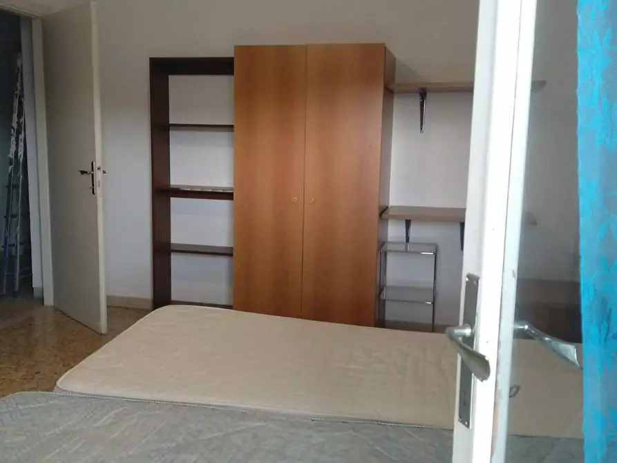 Immagine 6 di Camera in affitto  in Largo Concetto Marghesi a Pisa
