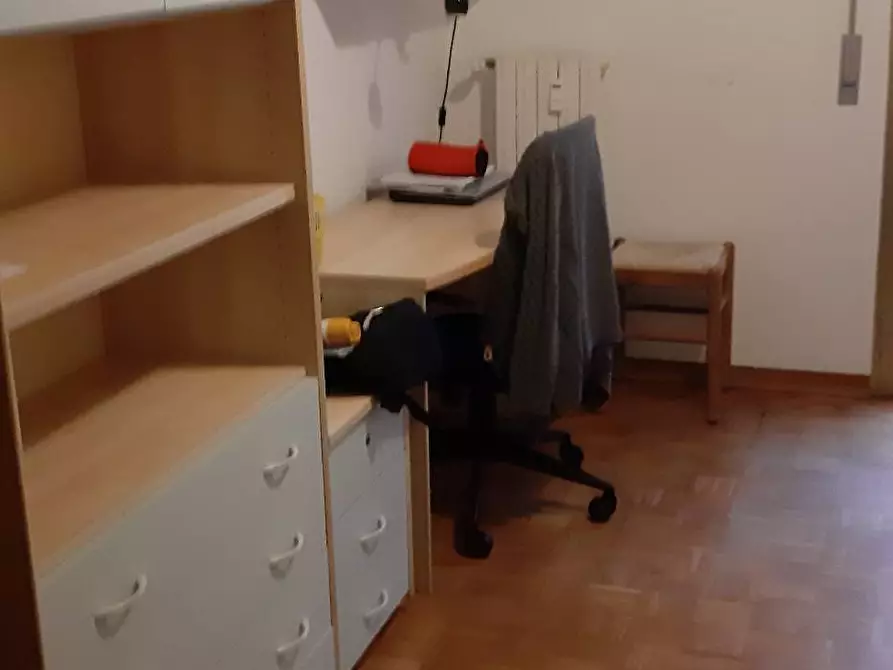 Immagine 5 di Camera in affitto  in Via Montello 36 a Pisa