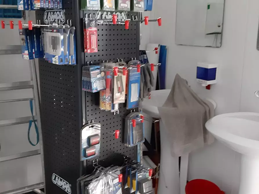 Immagine 6 di Attività commerciale in affitto  in largo giovannini - a Pisa