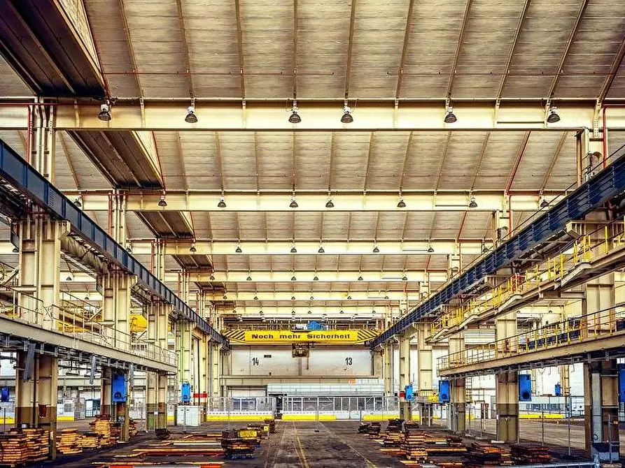 Immagine 2 di Attività commerciale in affitto  in via sarzanese a Lucca