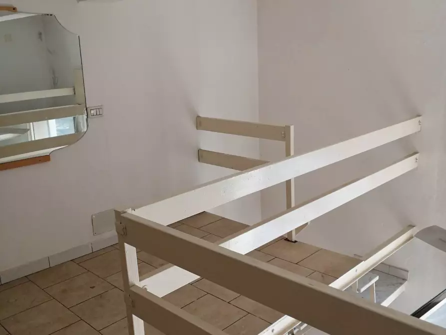 Immagine 14 di Attività commerciale in affitto  in Piazza Mazzini a Livorno