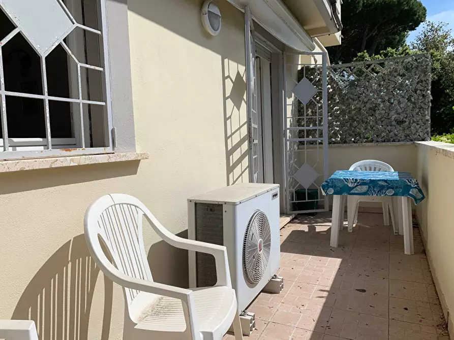 Immagine 8 di Appartamento in affitto  in via ugo foscolo a Pietrasanta