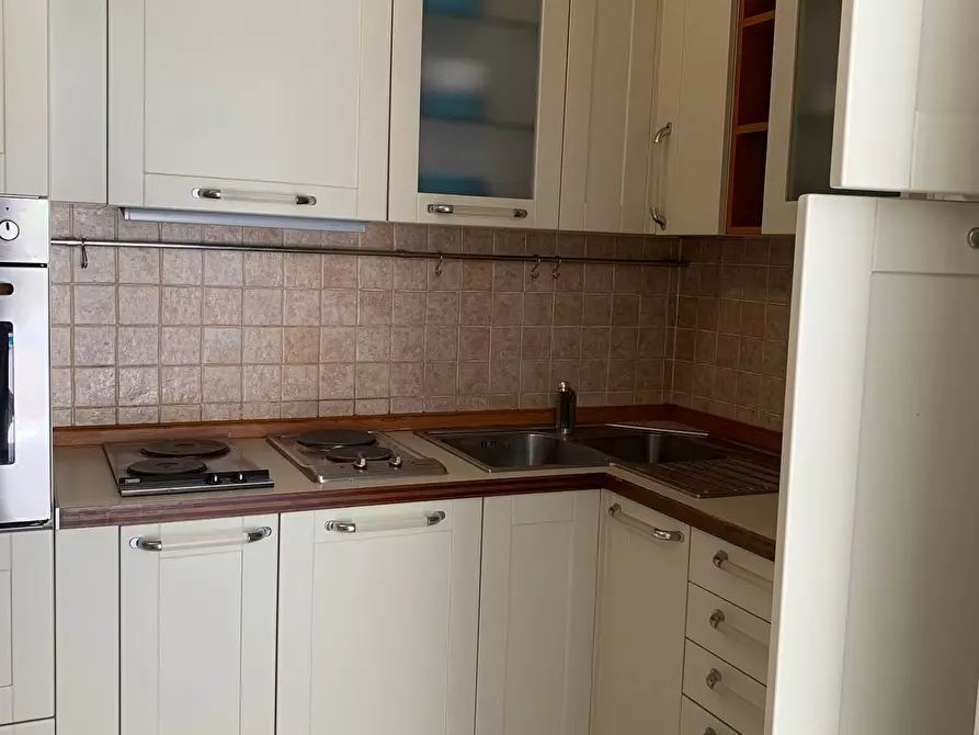 Immagine 9 di Appartamento in affitto  in via ugo foscolo a Pietrasanta