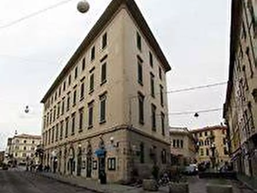 Immagine 9 di Attività commerciale in affitto  in Piazza Cavour a Livorno