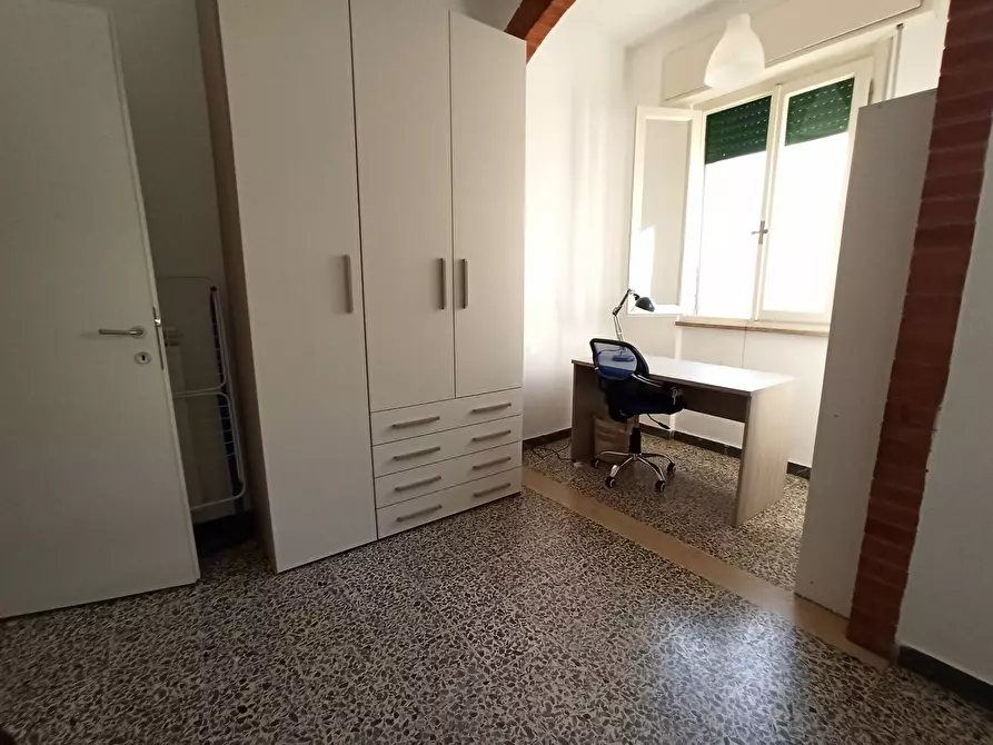 Immagine 11 di Camera in affitto  in Via Brenta 3 a Pisa