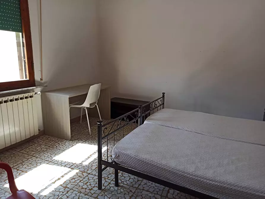 Immagine 4 di Camera in affitto  in Piazza Dante Alighieri 1 a Pisa