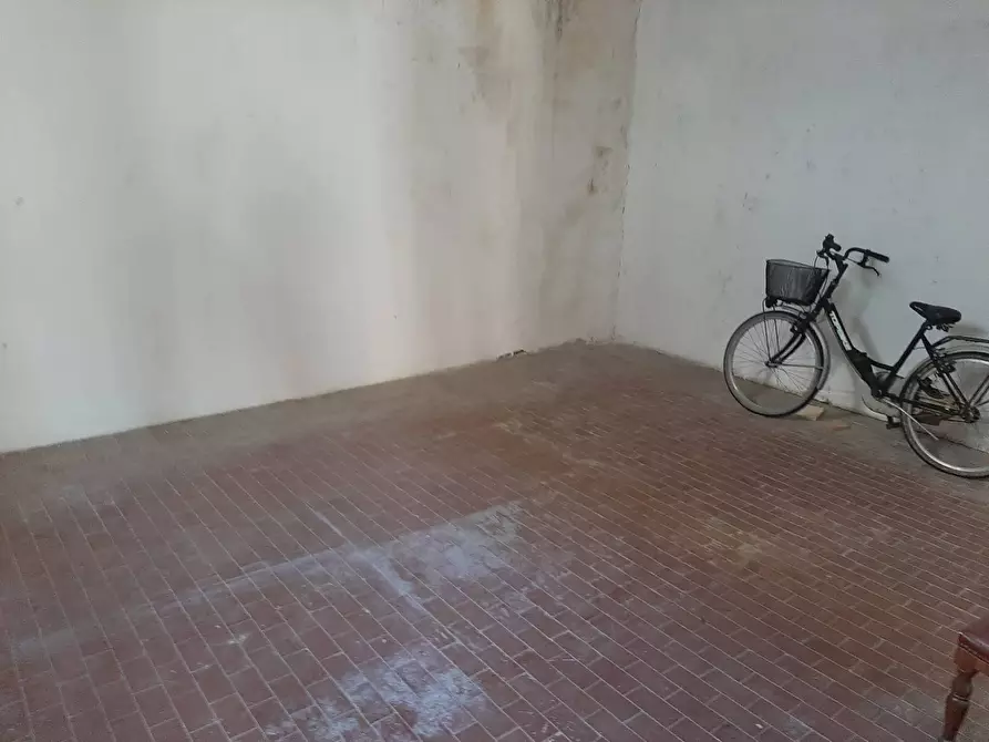 Immagine 12 di Attività commerciale in affitto  in via giovanni xxiii 25 a Vicopisano