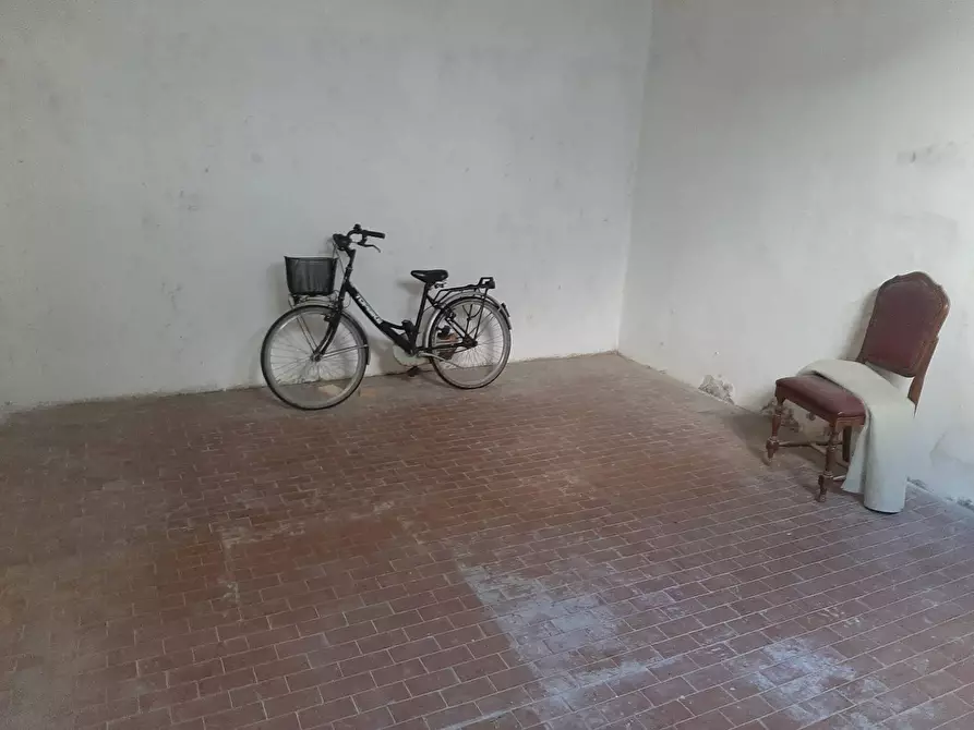 Immagine 13 di Attività commerciale in affitto  in via giovanni xxiii 25 a Vicopisano