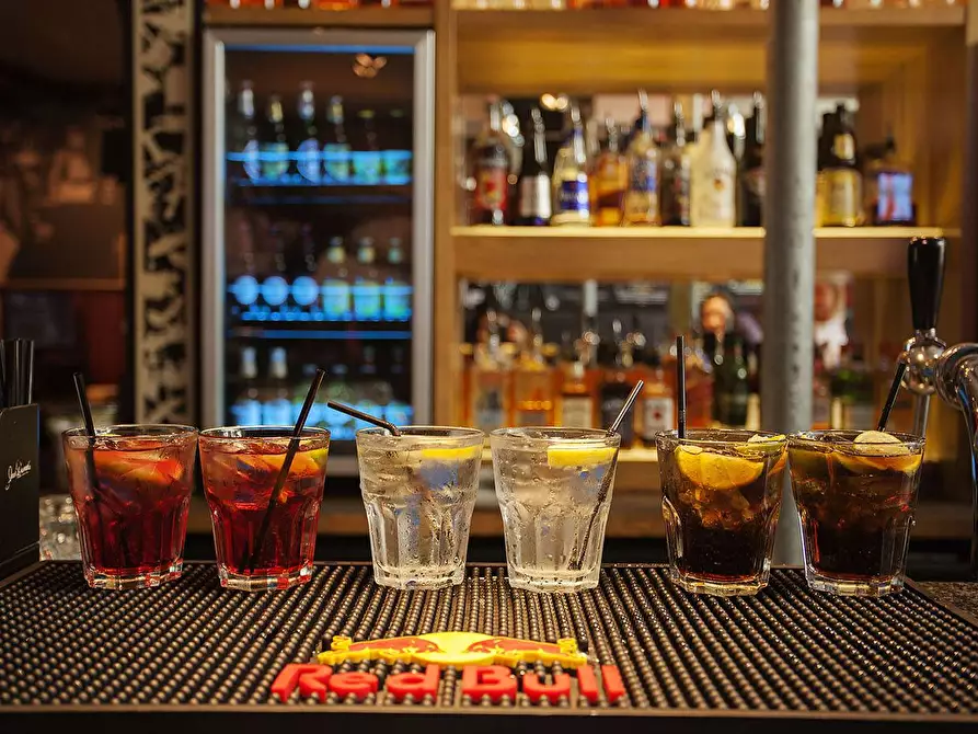 Immagine 2 di Attività commerciale in affitto  in porcari a Porcari