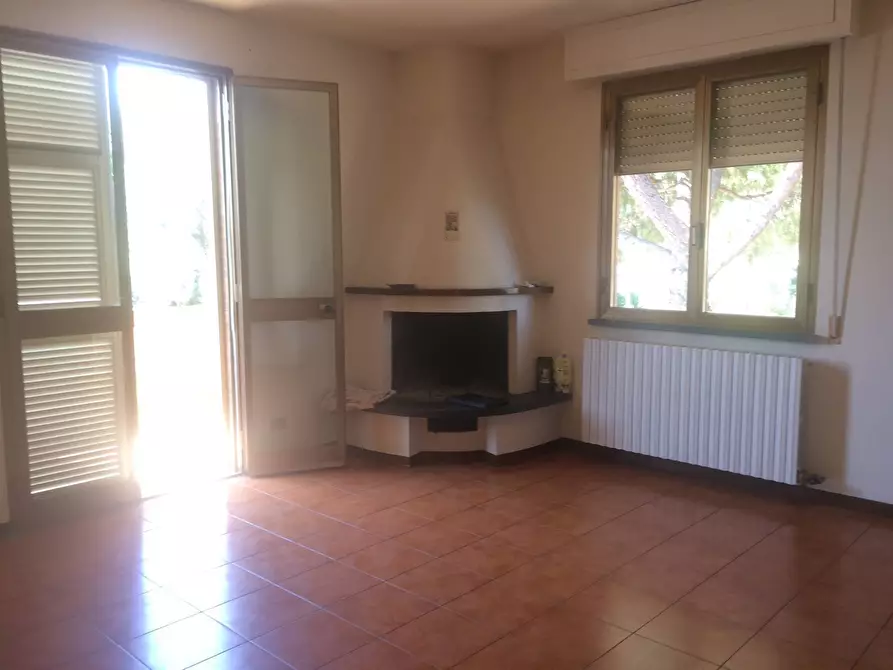 Immagine 1 di Casa indipendente in affitto  in via umberto tarracini 12 a Cascina