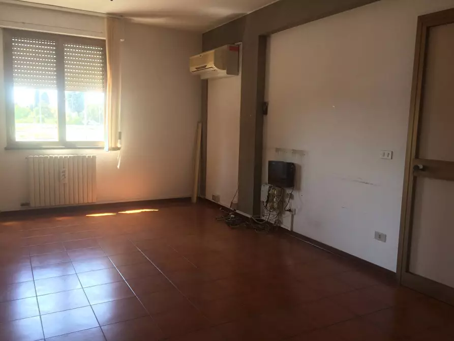 Immagine 19 di Casa indipendente in affitto  in via umberto tarracini 12 a Cascina