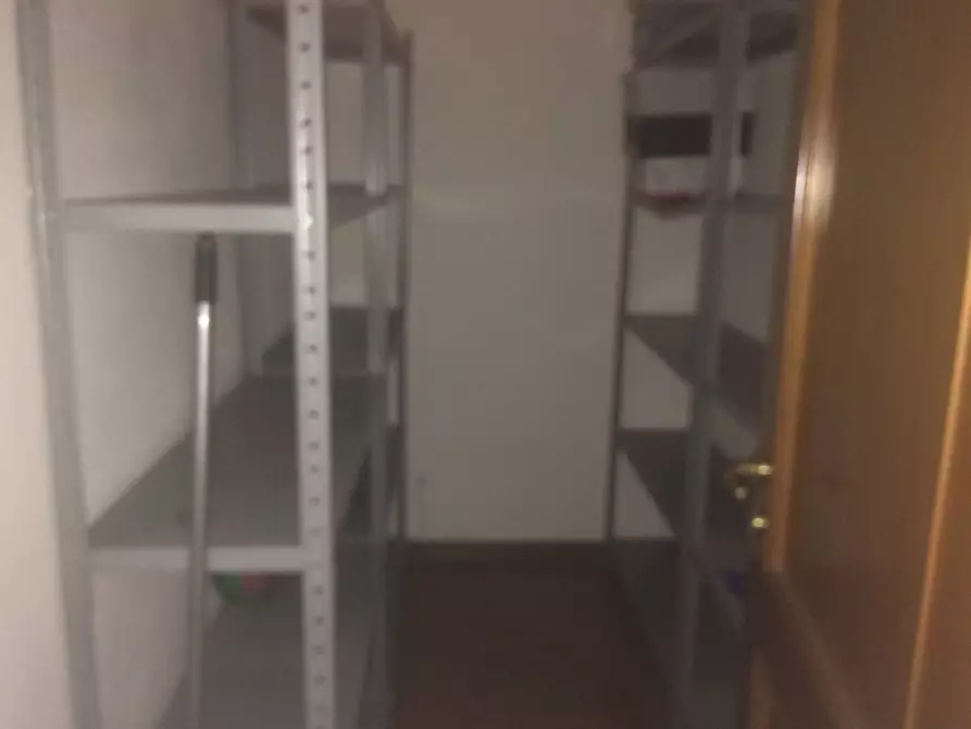 Immagine 8 di Attività commerciale in affitto  in via umberto terracini 22 a Cascina