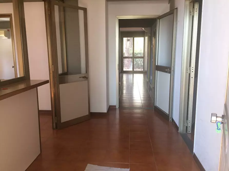 Immagine 20 di Attività commerciale in affitto  in via umberto terracini 22 a Cascina