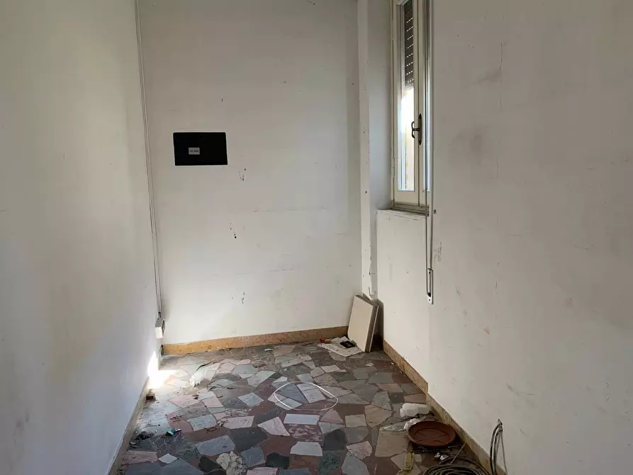 Immagine 15 di Ufficio in affitto  in Via Marconi a Viareggio