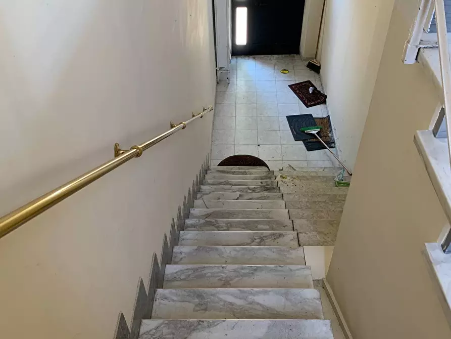 Immagine 3 di Ufficio in affitto  in Via Marconi a Viareggio