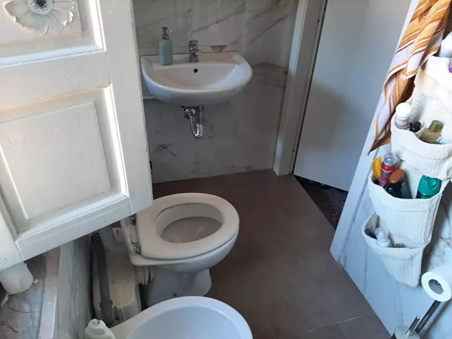 Immagine 5 di Camera in affitto  in Viale Francesco Bonaini 1 a Pisa