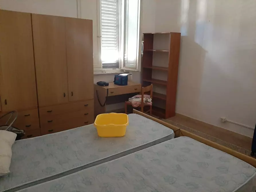 Immagine 7 di Camera in affitto  in Viale Francesco Bonaini 1 a Pisa