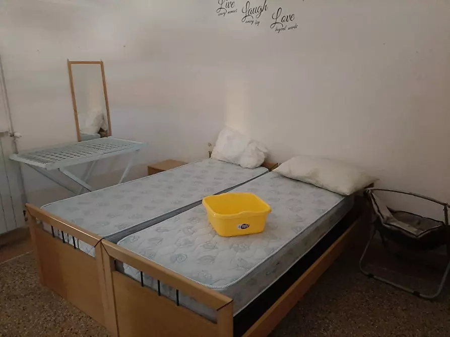 Immagine 8 di Camera in affitto  in Viale Francesco Bonaini 1 a Pisa