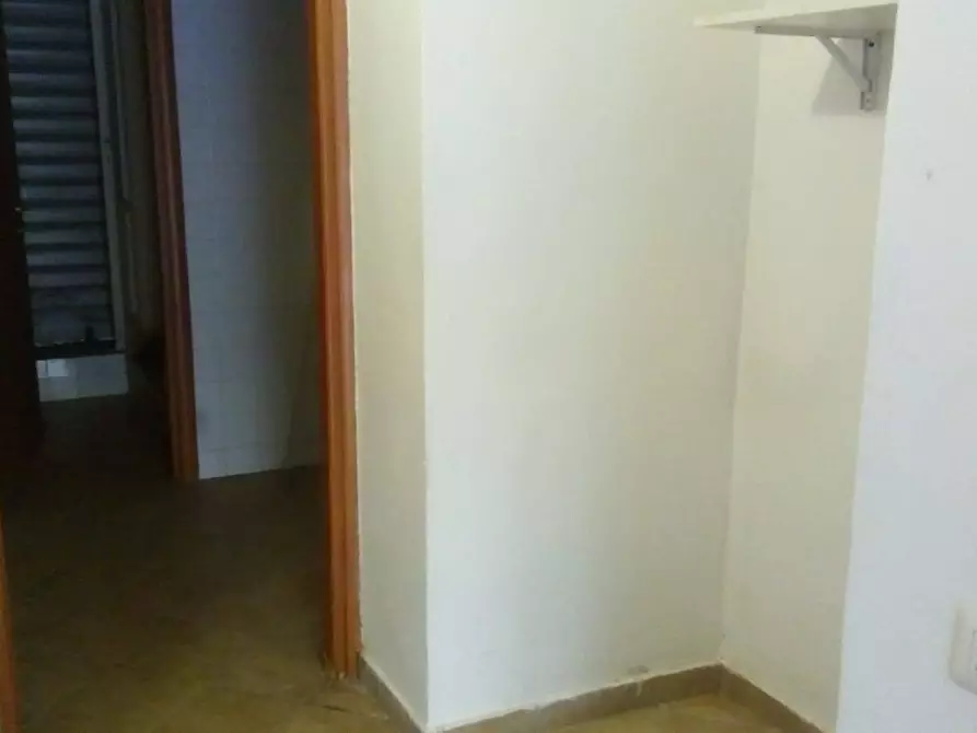 Immagine 7 di Attività commerciale in affitto  in Via Buontalenti 17 a Livorno