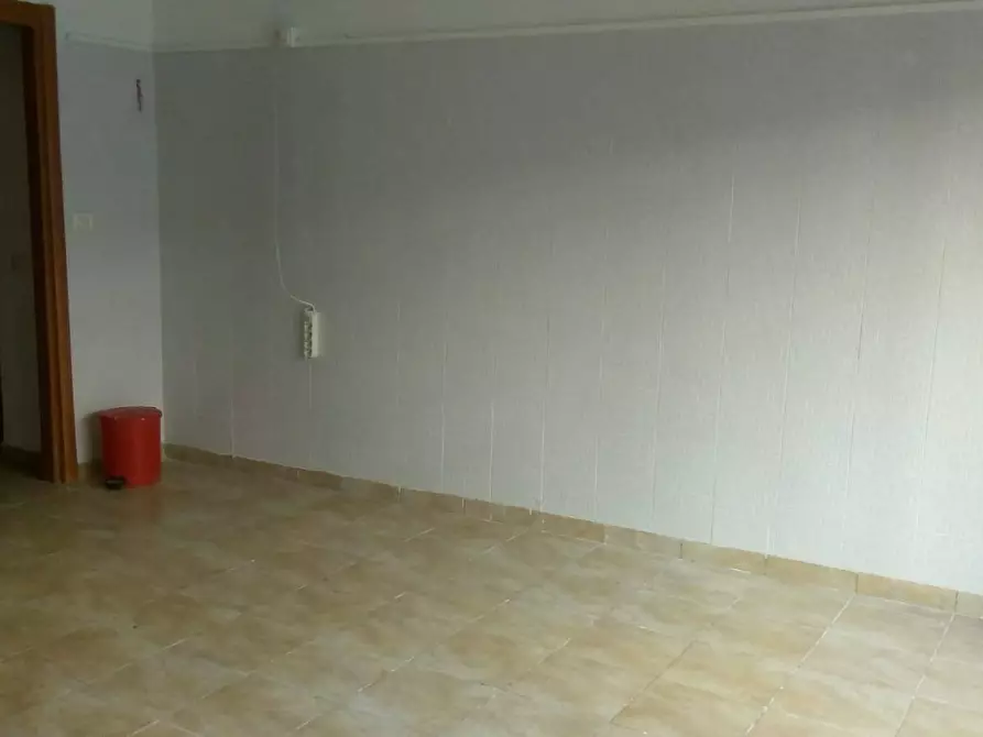 Immagine 6 di Attività commerciale in affitto  in Via Buontalenti 17 a Livorno