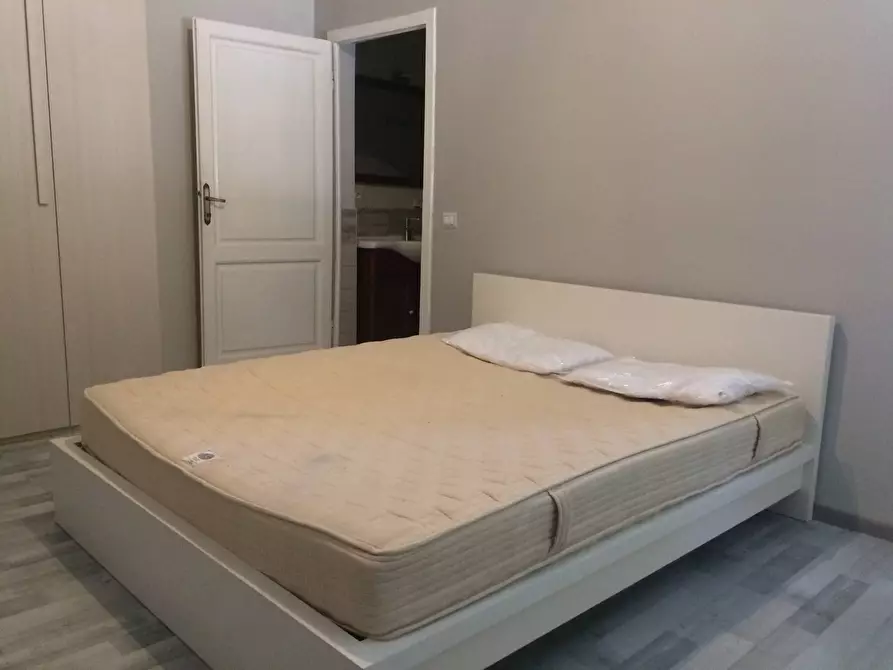 Immagine 3 di Camera in affitto  in via montanelli 1 a Pisa