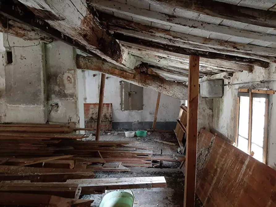 Immagine 40 di Casa indipendente in vendita  in via don minzoni a Calci