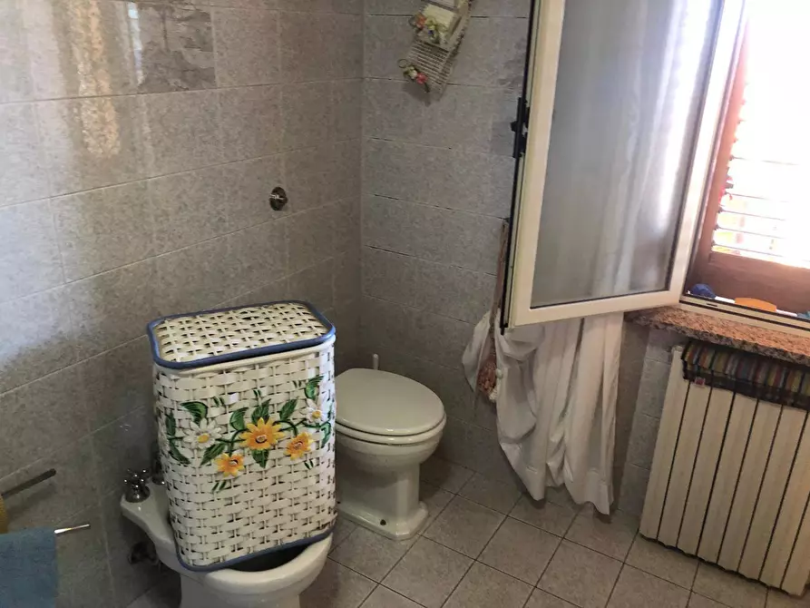 Immagine 11 di Casa indipendente in vendita  in toscoromagola a Cascina