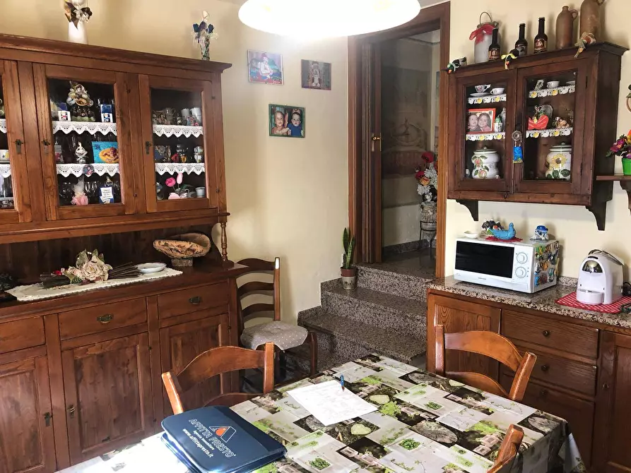 Immagine 3 di Casa indipendente in vendita  in toscoromagola a Cascina