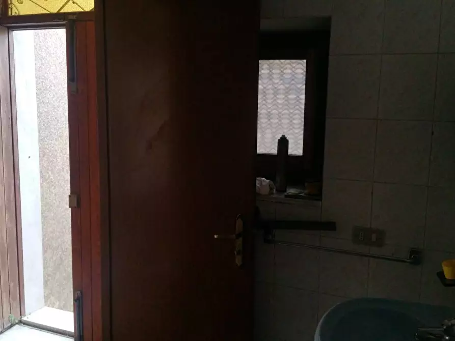 Immagine 13 di Casa indipendente in vendita  in via roma a Aidone