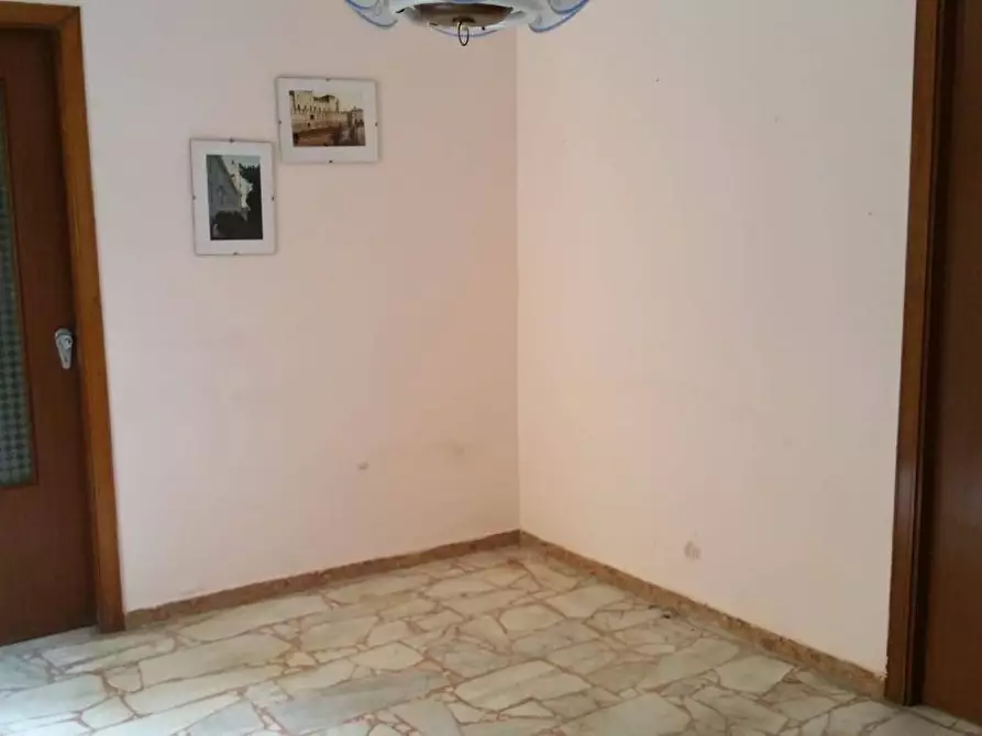 Immagine 40 di Casa indipendente in vendita  in via roma a Aidone