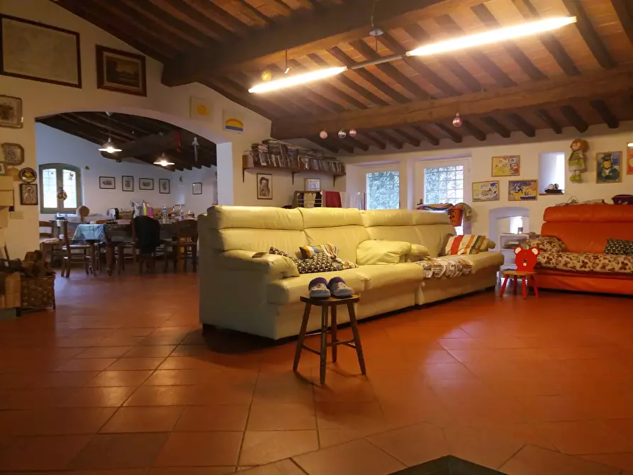 Immagine 3 di Casa indipendente in vendita  in via statale abetone - a San Giuliano Terme