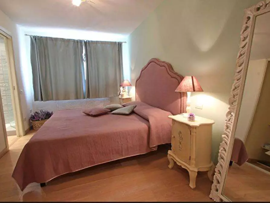 Immagine 16 di Casa indipendente in vendita  in Via Strettoia a Pietrasanta