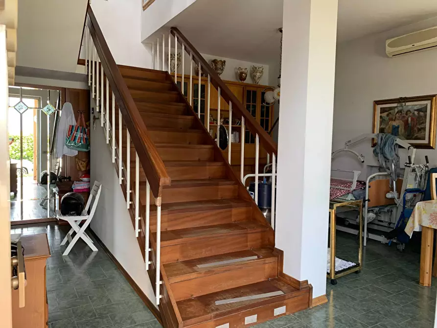 Immagine 6 di Casa indipendente in vendita  in Via Ugo Foscolo a Pietrasanta